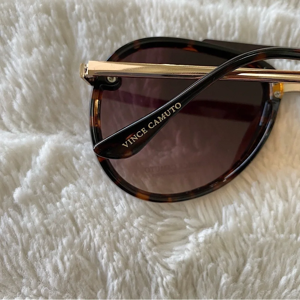 Vince Camuto vince camuto